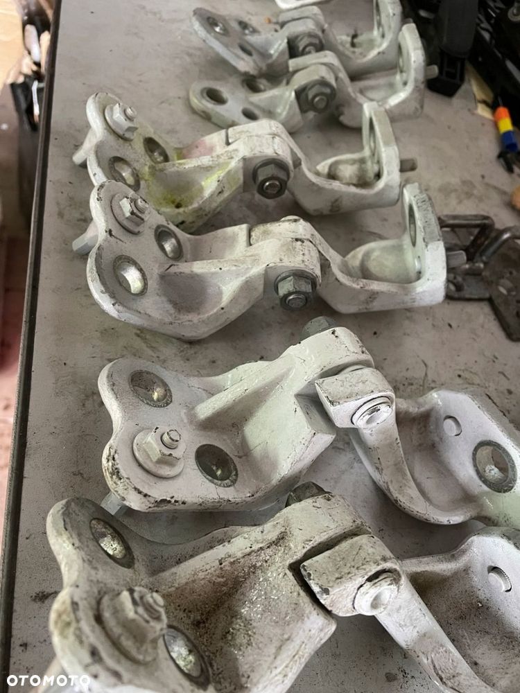 FORD TRANSIT MK8/custom zawias drzwi przednich