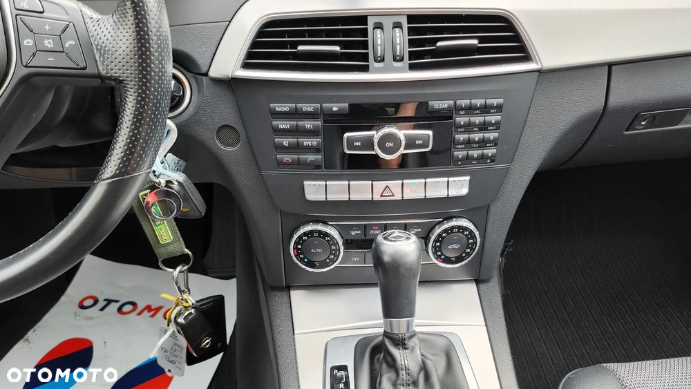 Mercedes-Benz Klasa C 180 (BlueEFFICIENCY) 7G-TRONIC Avantgarde - 11