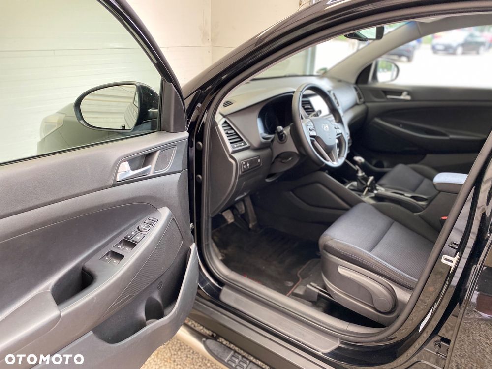 Hyundai Tucson 1.6 GDI BlueDrive Design 2WD - 8