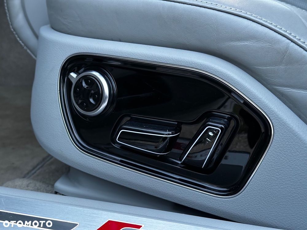 Audi S8 - 16