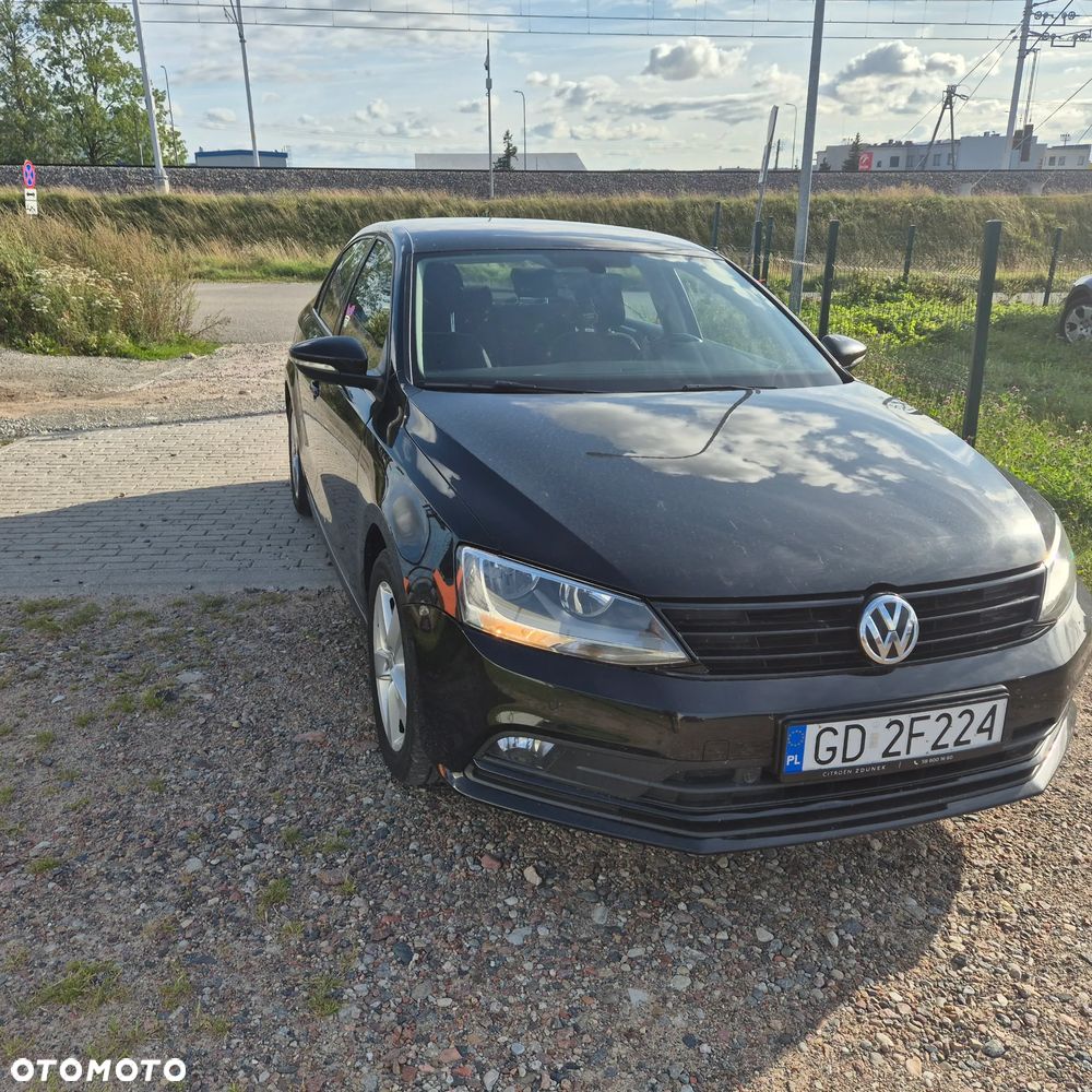 Volkswagen Jetta 1.2 TSI BMT Comfortline - 1