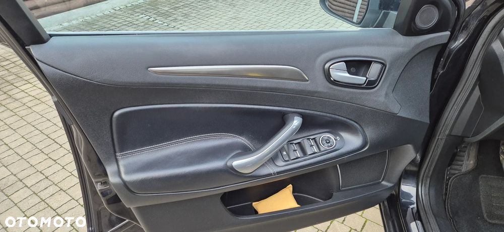 Ford Mondeo 2.2 TDCi Ghia - 11