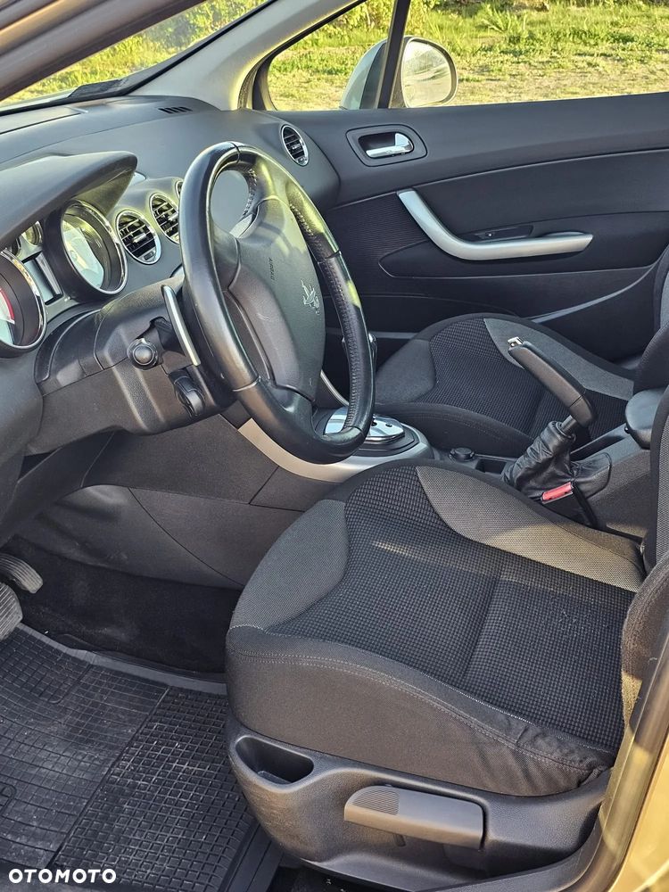 Peugeot 308 - 33