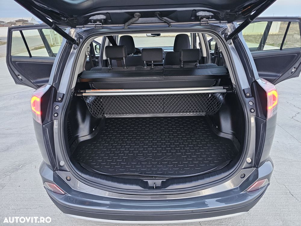 Toyota RAV4 - 21