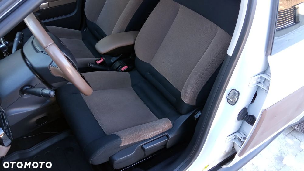 Citroën C4 Cactus - 15