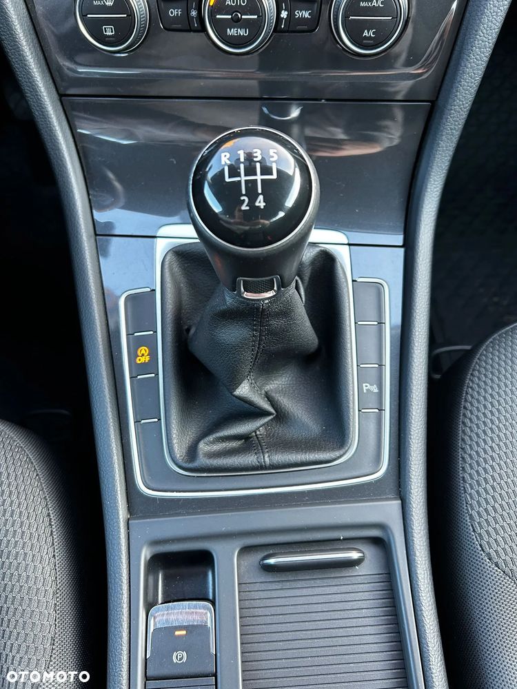 Volkswagen Golf VII 1.6 TDI BMT Highline - 23