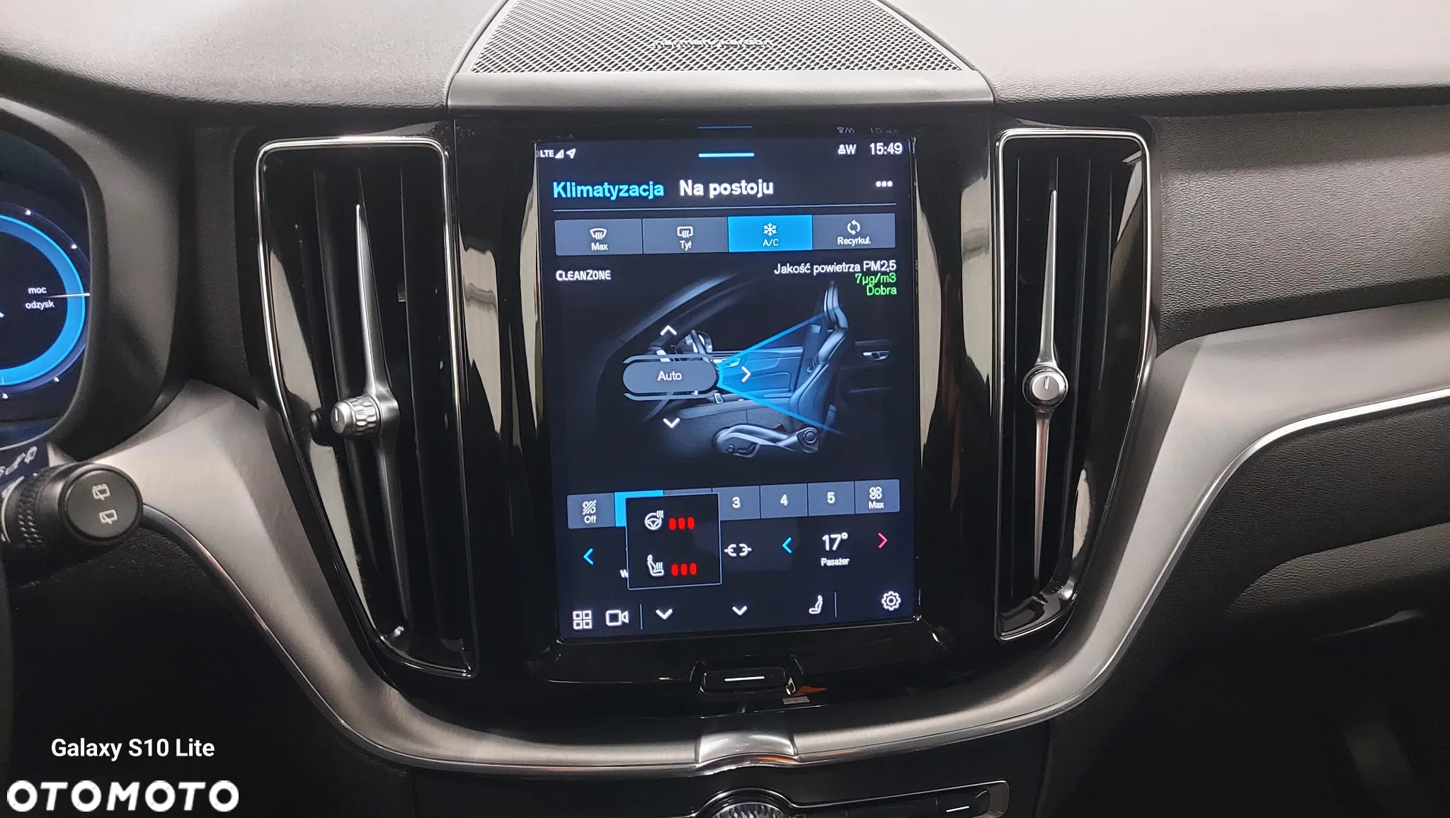 Volvo XC 60 T6 Plug-In Hybrid AWD Inscription - 26