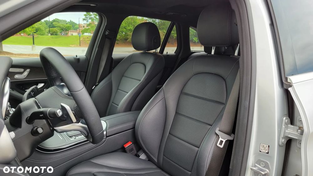 Mercedes-Benz GLC 300 4Matic 9G-TRONIC - 22