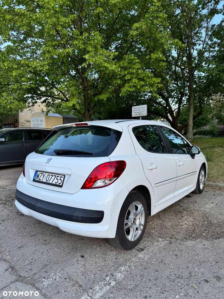 Peugeot 207 1.6 HDi - 6