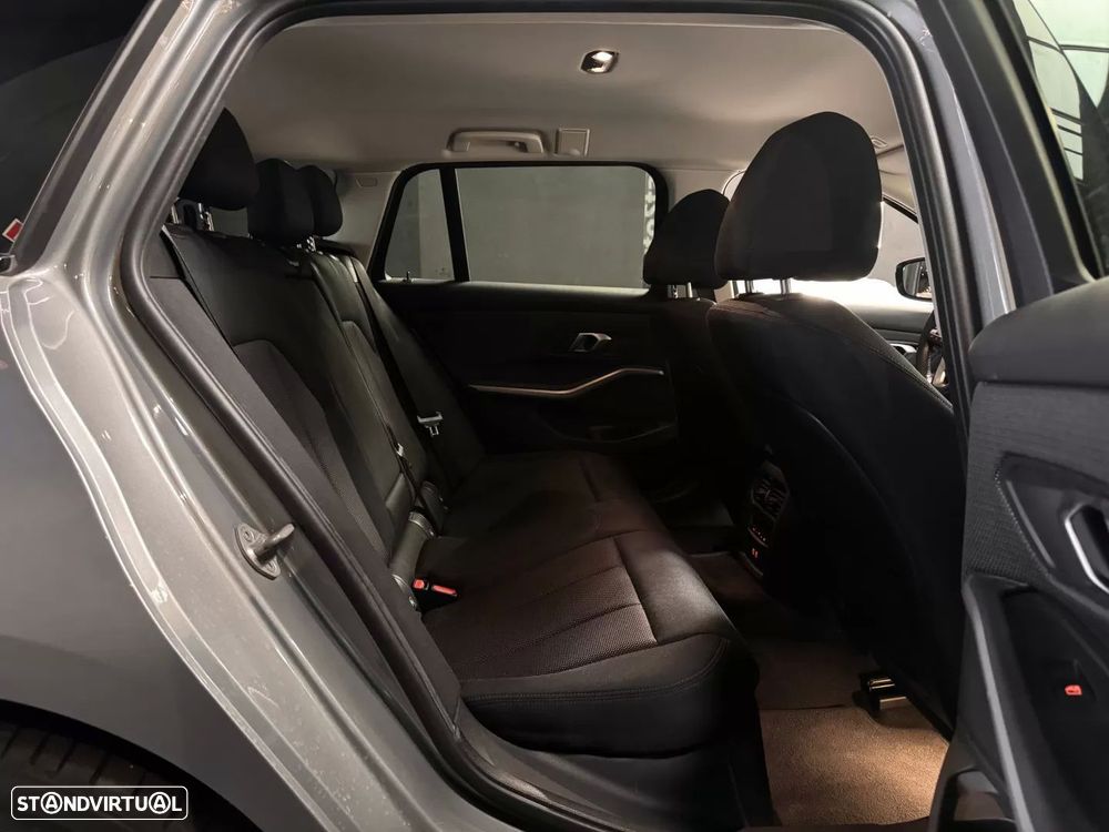 BMW 320 e Pack Essence Auto - 35