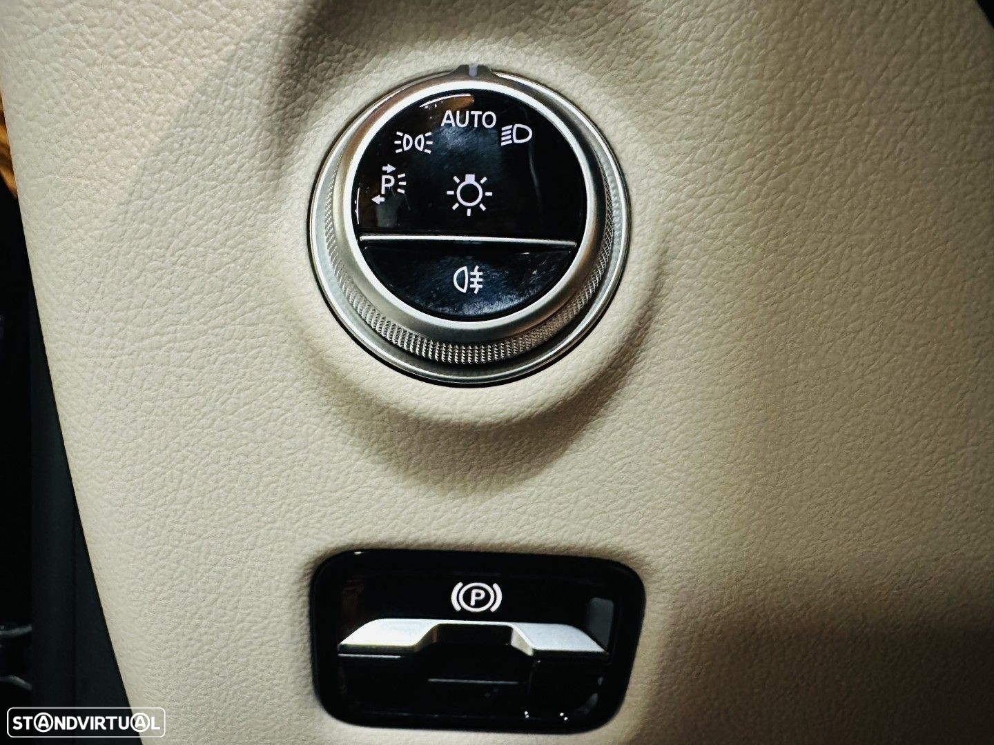 Mercedes-Benz C 300 e Avantgarde - 29
