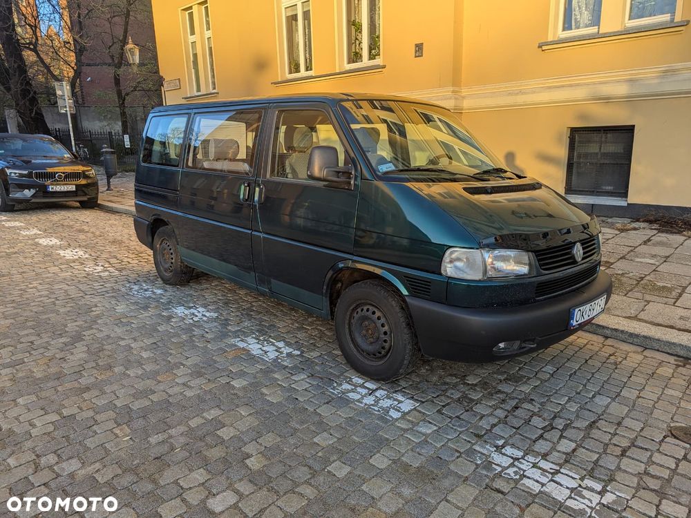 Volkswagen Caravelle - 5
