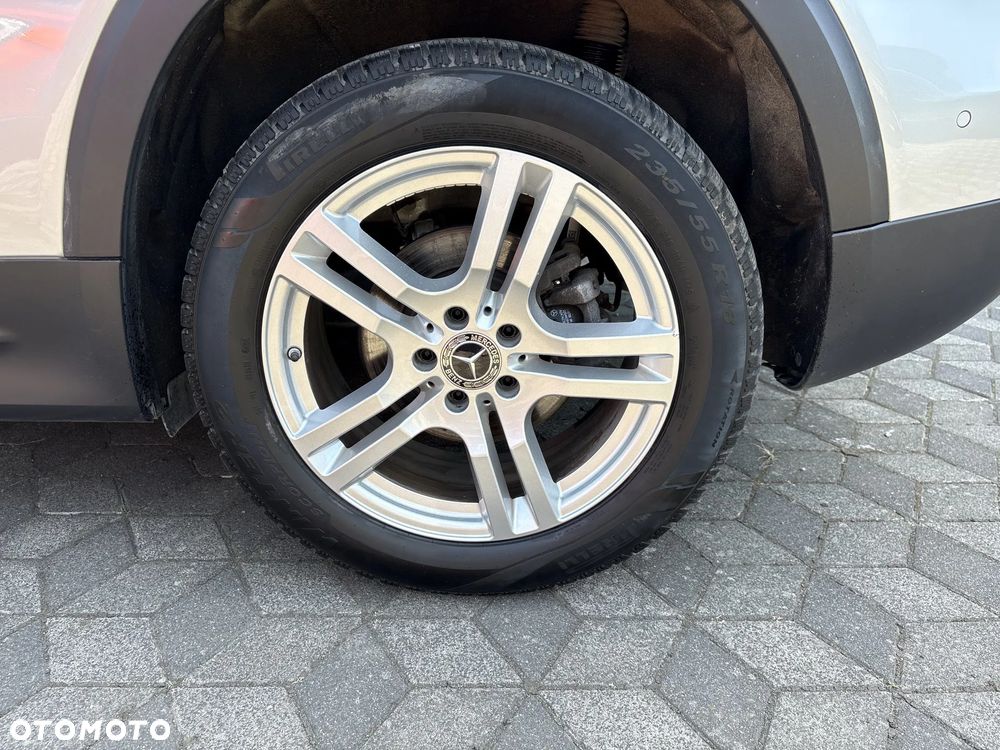 Mercedes-Benz GLB 200 7G-DCT - 20