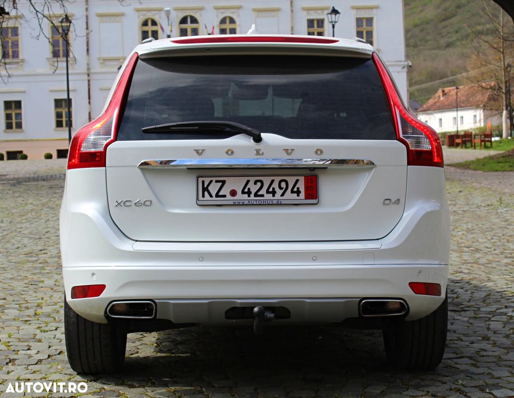 Volvo XC 60 D4 Geartronic Summum - 10