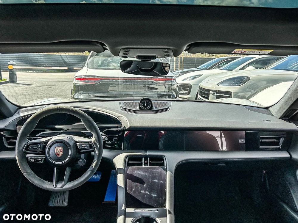 Porsche Taycan 105kWh Sport Turismo Performance Plus - 9
