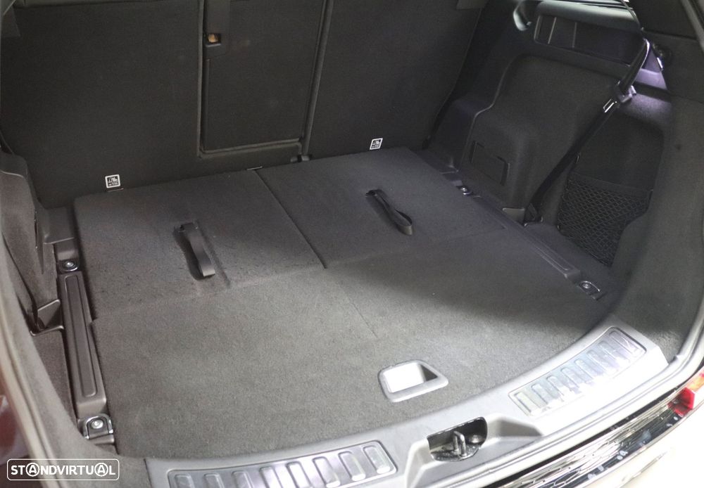 Land Rover Discovery Sport 2.0 eD4 R-Dynamic SE 7L - 49