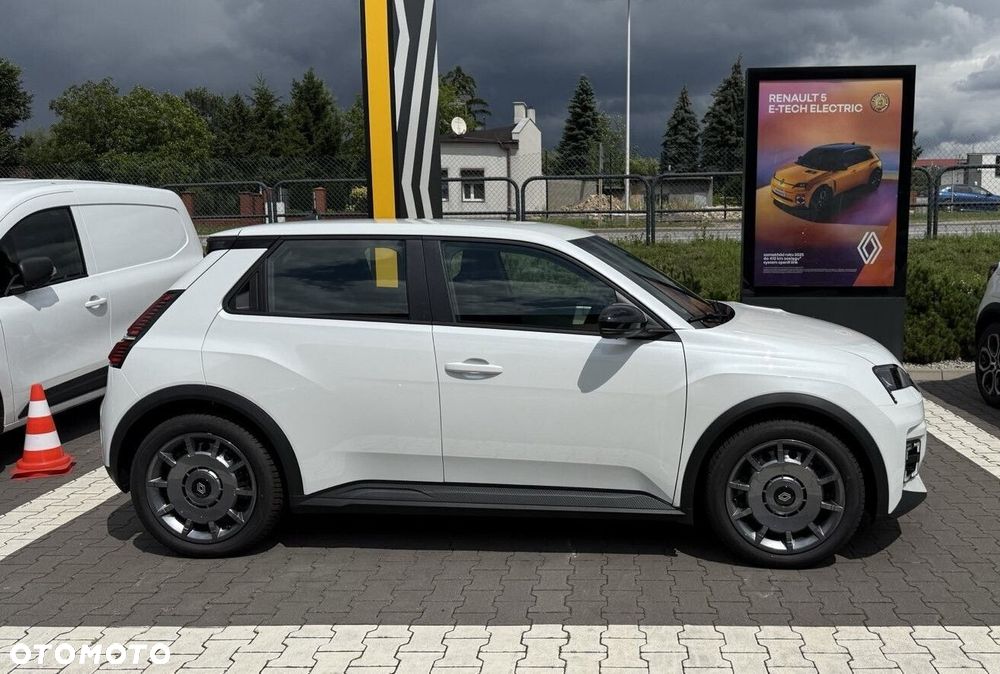 Renault Inny - 6
