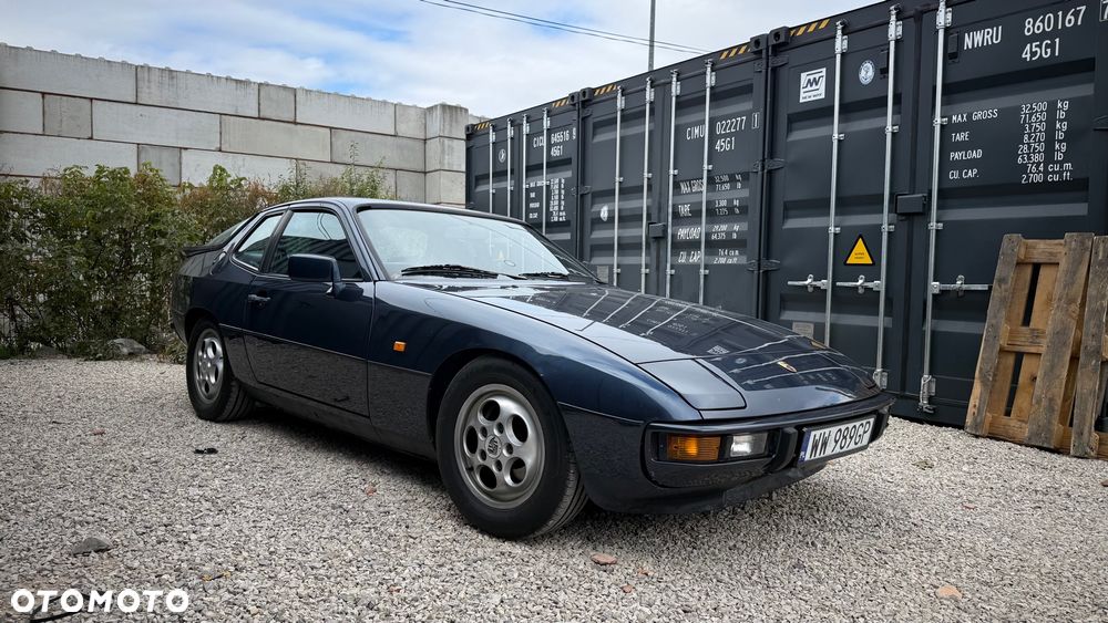 Porsche 924 S - 1