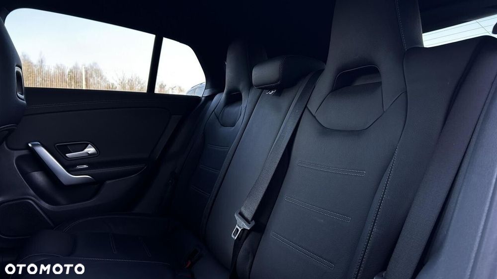 Mercedes-Benz CLA 200 d 4-Matic AMG Line 8G-DCT - 28