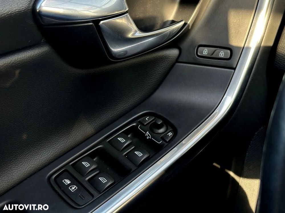 Volvo XC 60 - 16