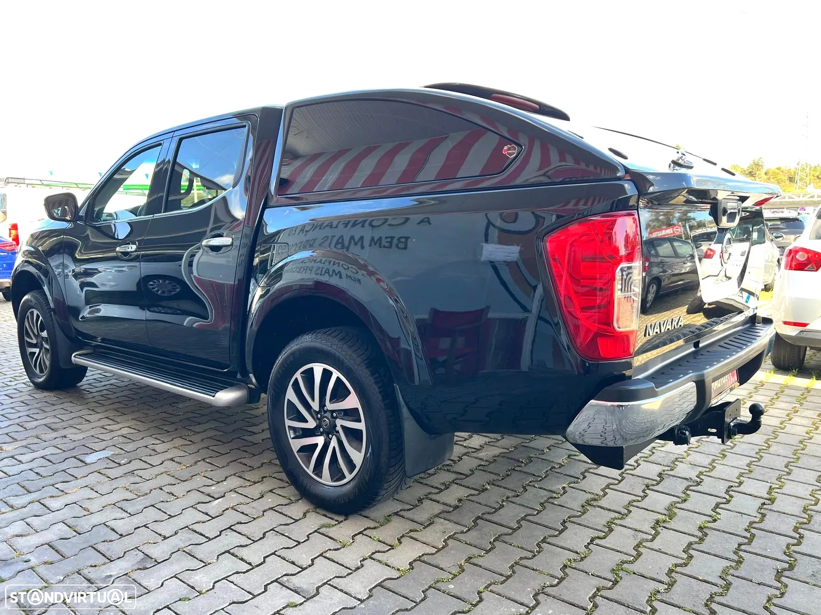 Nissan Navara 2.3 dCi CD 4WD Tekna - 2