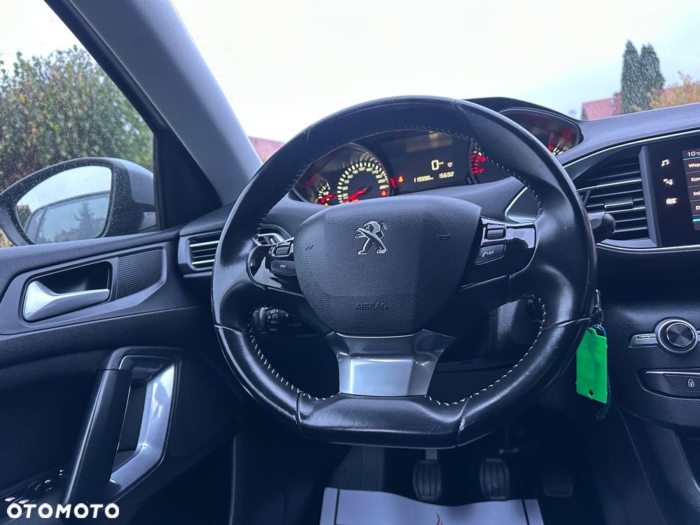 Peugeot 308 - 24