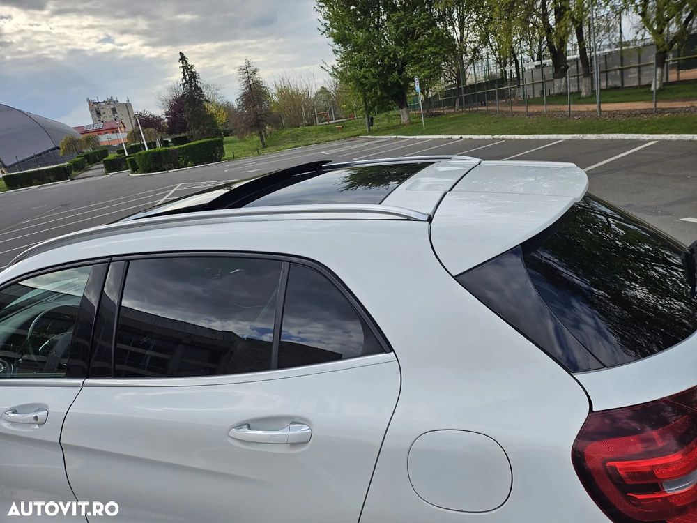 Mercedes-Benz GLA 220 d 4MATIC 7G-DCT AMG Line - 8