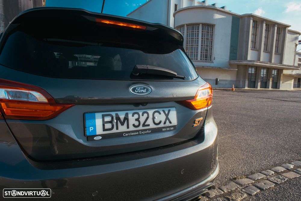 Ford Fiesta 1.5 EcoBoost S&S ST X - 14