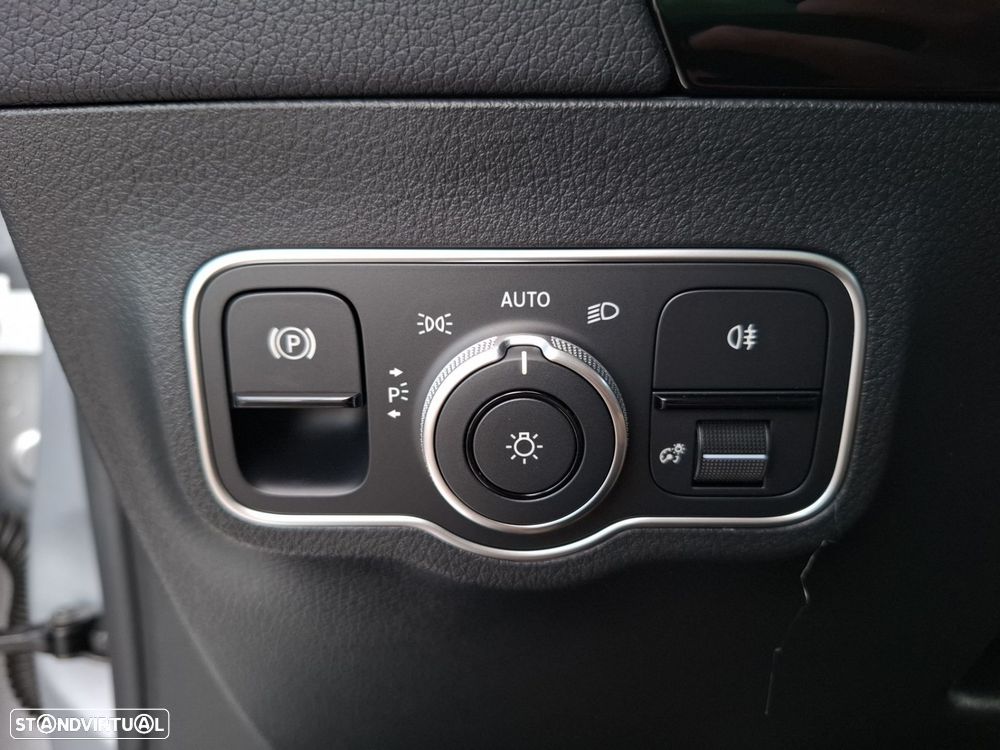 Mercedes-Benz GLA 250 e Progressive - 19