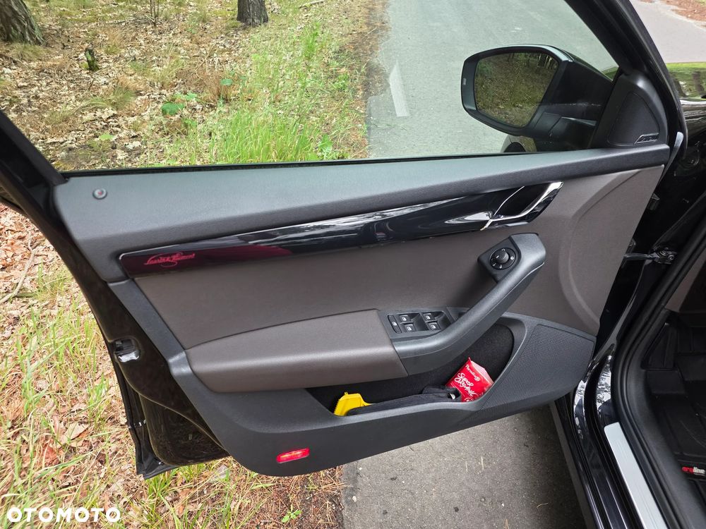 Skoda Octavia 2.0 TDI DSG L&K - 14