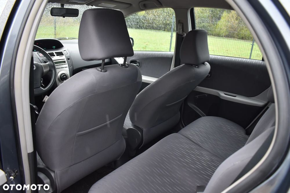 Toyota Yaris 1.33 VVT-i Life - 19