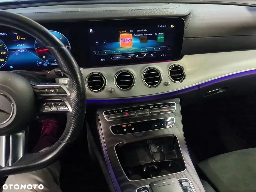 Mercedes-Benz Klasa E 220 d 4-Matic AMG - 9