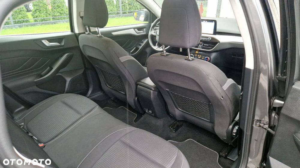Ford Focus 1.0 EcoBoost Titanium - 22