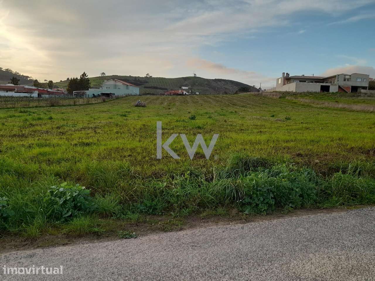 Terreno na Zona da Freiria - Excelente Oportunidade para Construção - Grande imagem: 5/8