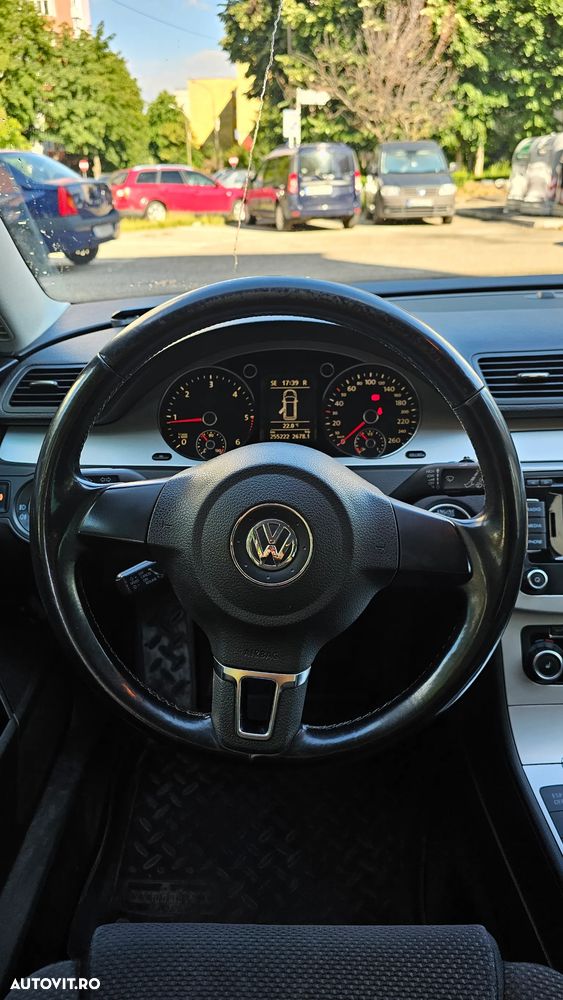 Volkswagen Passat 2.0 TDI DSG Comfortline - 5