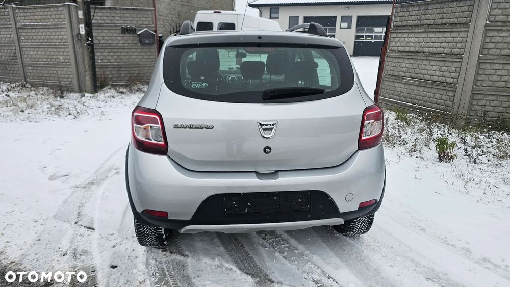 Dacia Sandero Stepway TCe 90 (S&S) Celebration - 9