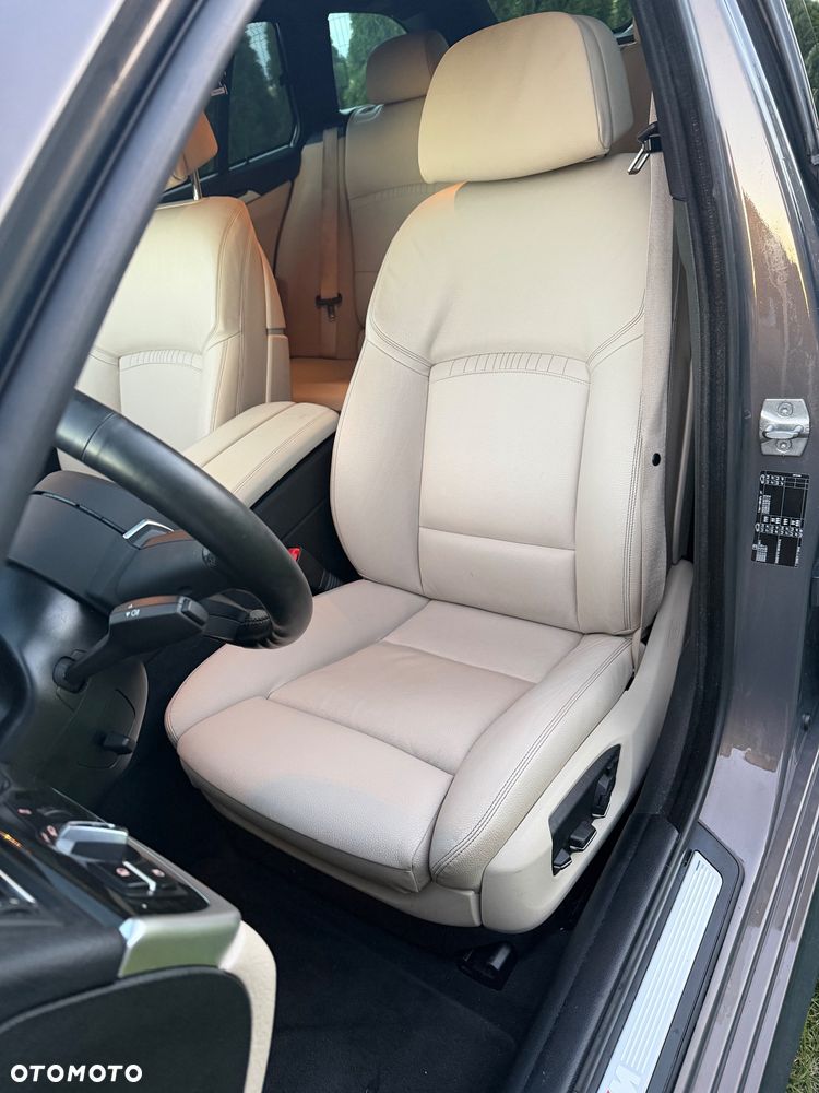 BMW Seria 5 520d M Sport - 15