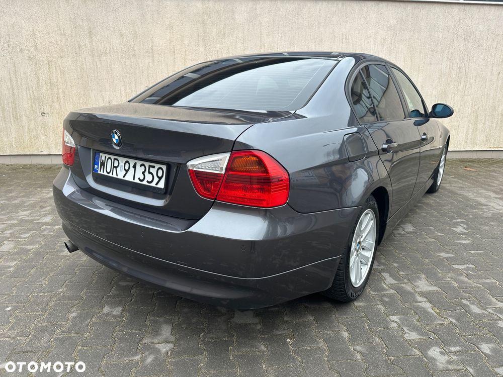 BMW Seria 3 320i - 13