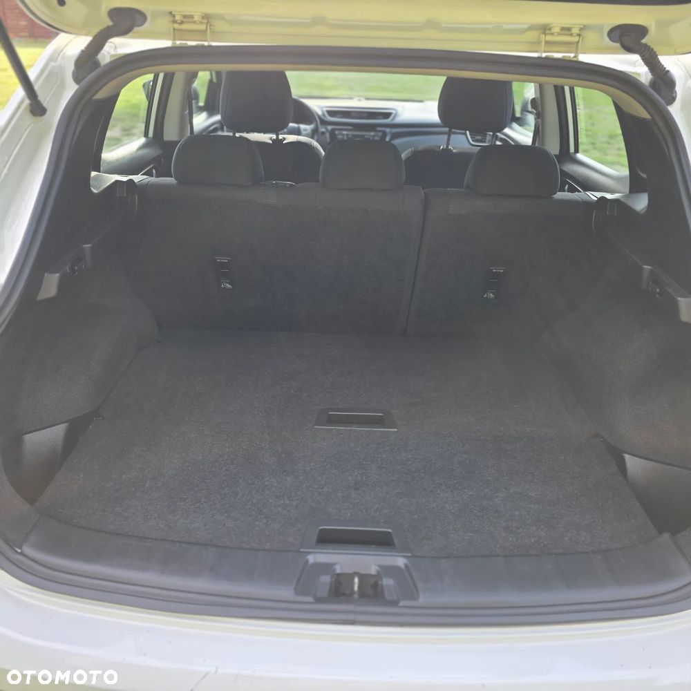 Nissan Qashqai 1.2 DIG-T Tekna+ - 17