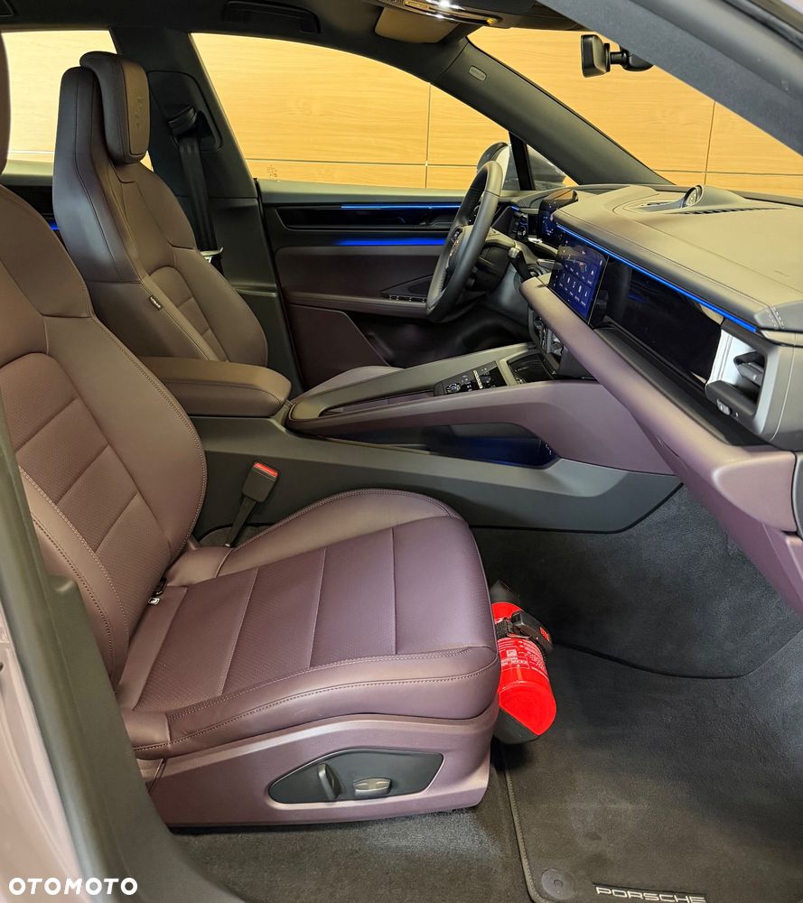 Porsche Macan - 11