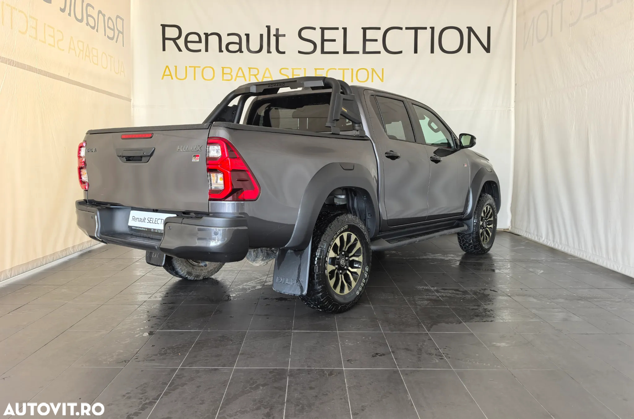 Toyota Hilux 2.8D 204CP 4x4 Double Cab AT GR Sport - 3