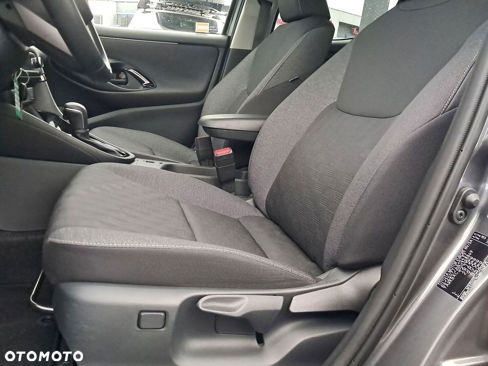 Toyota Yaris Hybrid 1.5 Style - 11