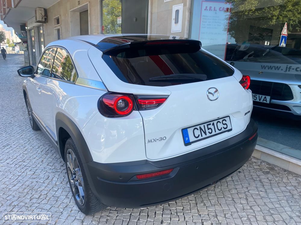 Mazda MX-30 e-SKYACTIV - 8