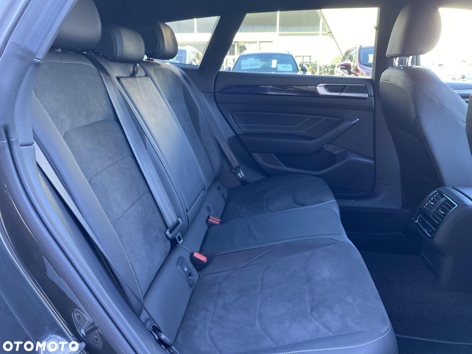Volkswagen Arteon 2.0 TDI 4Motion R-Line DSG - 16