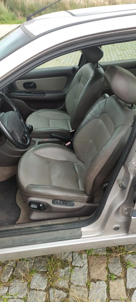 Renault Laguna 3.0 i V6 Baccara - 6