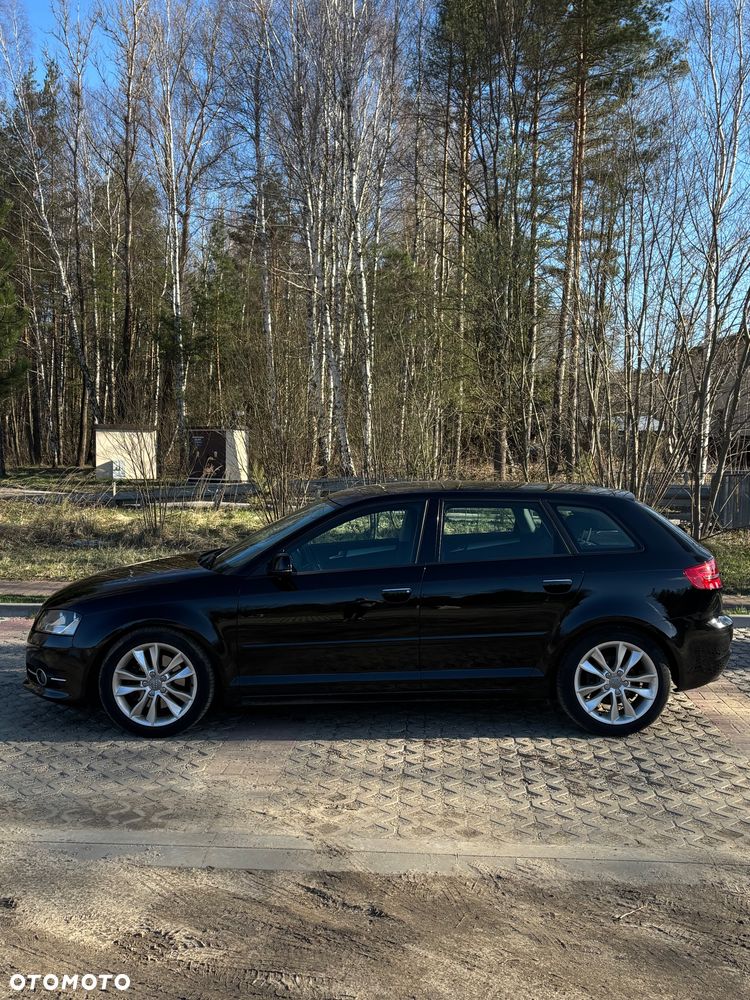 Audi A3 Sportback 2.0 TDI DPF quattro Ambition - 3