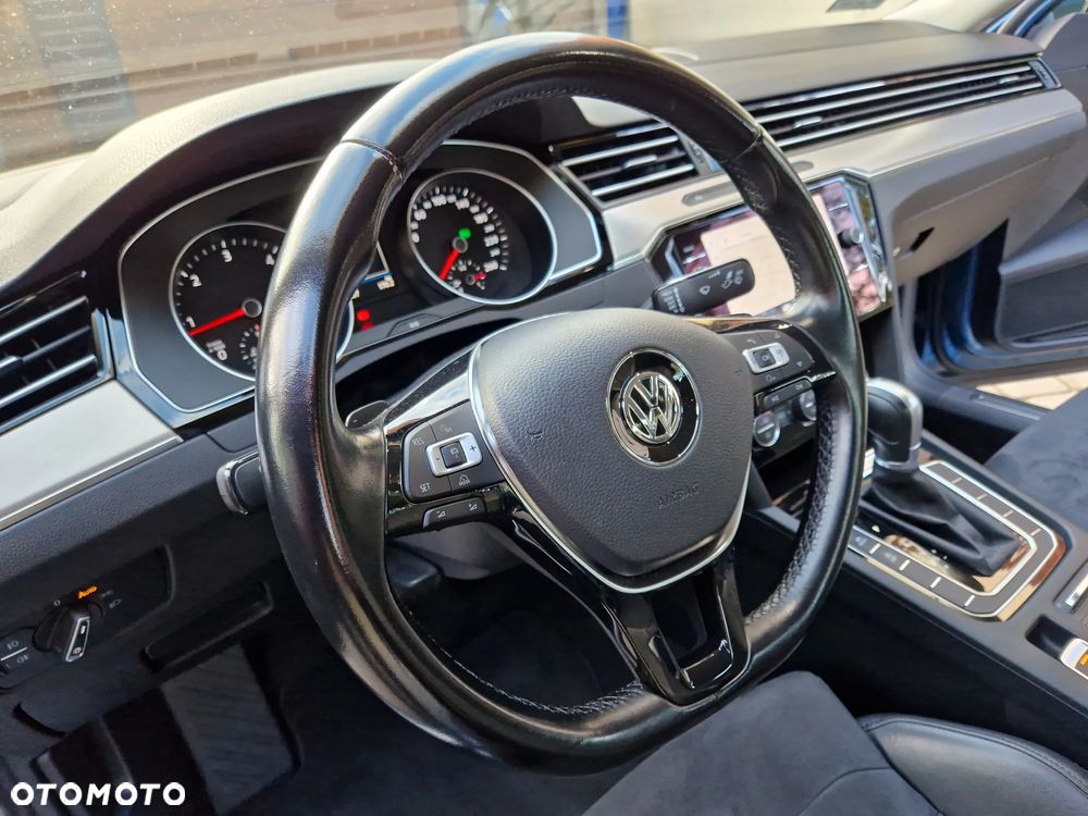 Volkswagen Passat 2.0 TDI BMT Highline DSG - 40