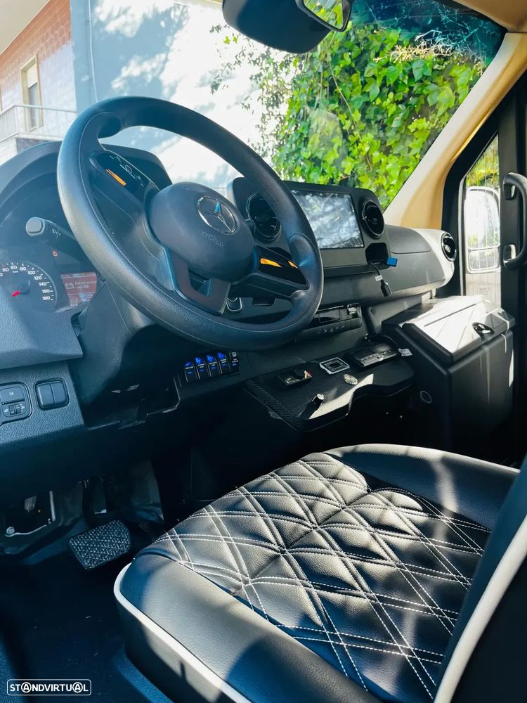 Mercedes Benz Sprinter 517 - 8
