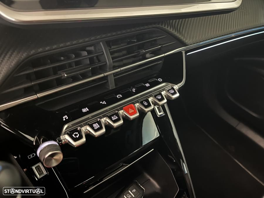 Peugeot 2008 1.2 PureTech GT - 22