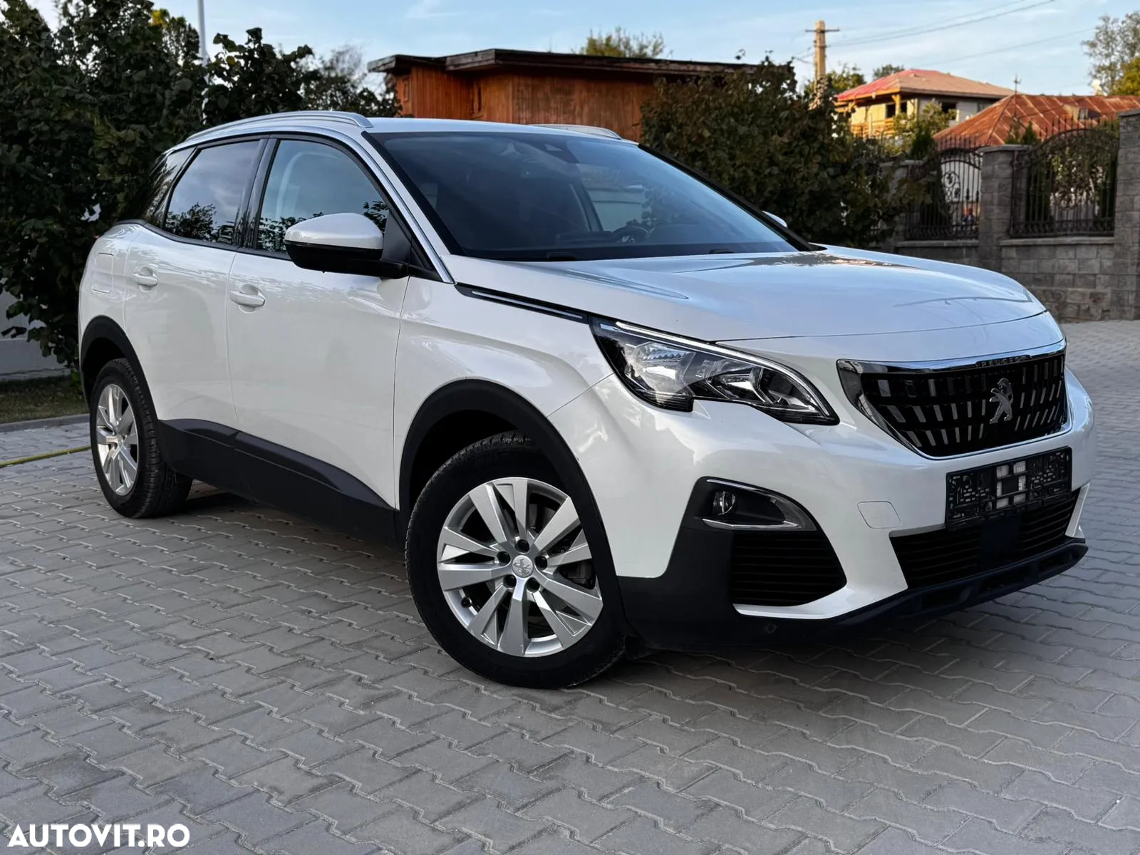 Peugeot 3008 1.2 PureTech Turbo S&S EAT8 Allure - 2